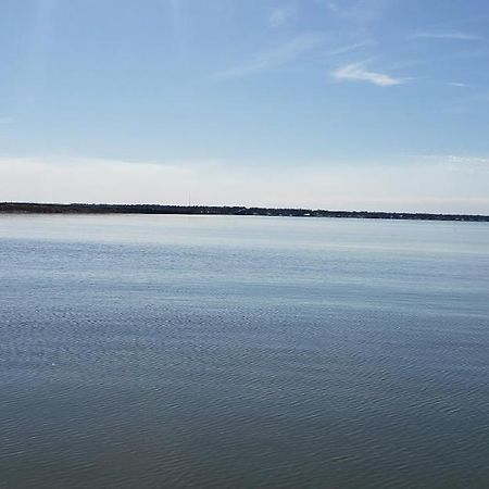 Tesla'S Lake Escape Onalaska Bagian luar foto